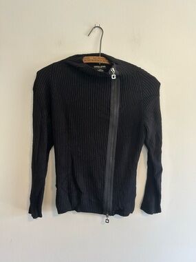 GUESS medium Black Ribbed high neck long sleeve top with front zip up accent